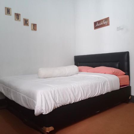 Brak Homestay โปรโบลิงโก ห้อง รูปภาพ